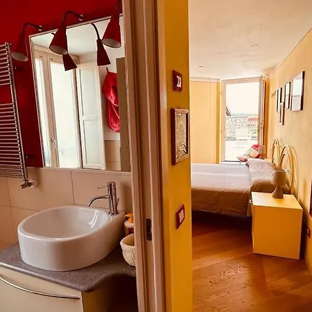 La Casa Nel Borgo Con Meravigliosa Vista Lago * Βερμπάνια