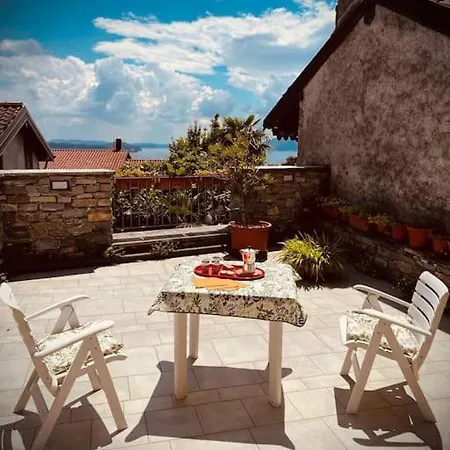 La Casa Nel Borgo Con Meravigliosa Vista Lago Σπίτι διακοπών Βερμπάνια